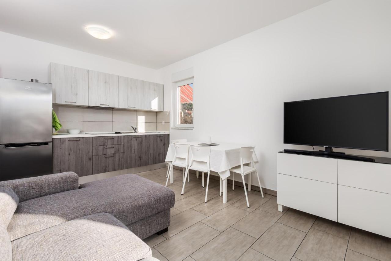 Apartment Tonka Barbat na Rabu Exteriér fotografie